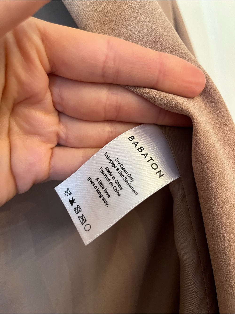 Aritzia Babaton Relaxed Blazer in Tan (Medium) - Picture 7 of 8